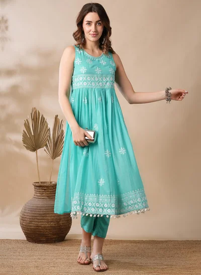 globus Globus Women Blue & White Floral Embroidered High Slit Thread Work Pure Cotton Kurta & Trousers Festive Set