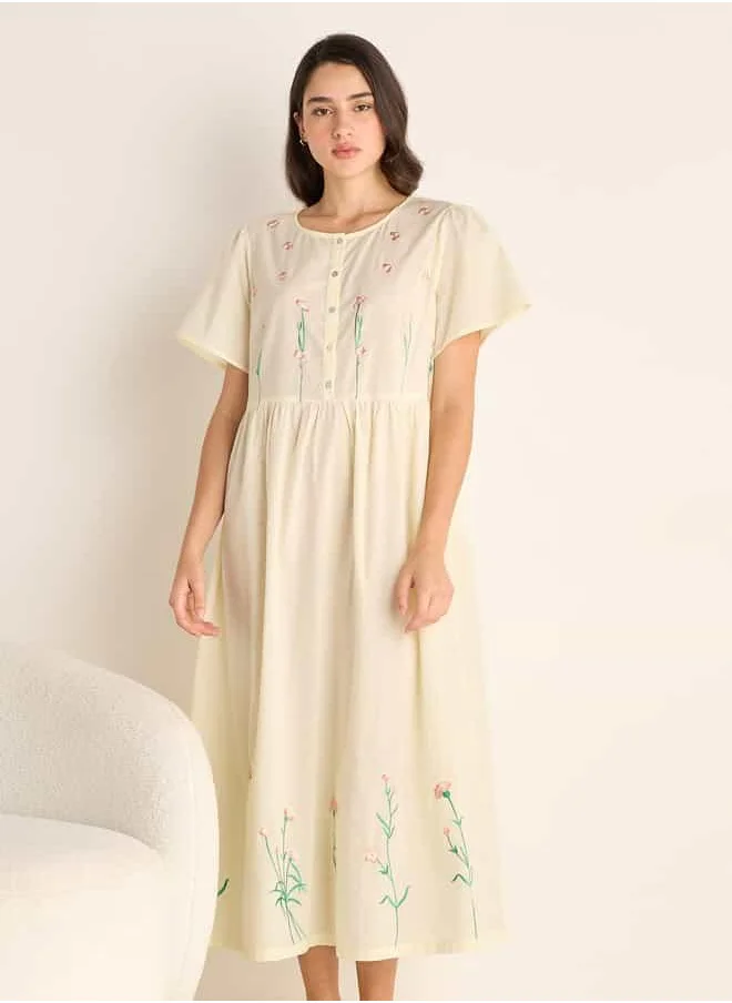 فاف Embroidered Night Dress with Round Neck and Short Sleeves