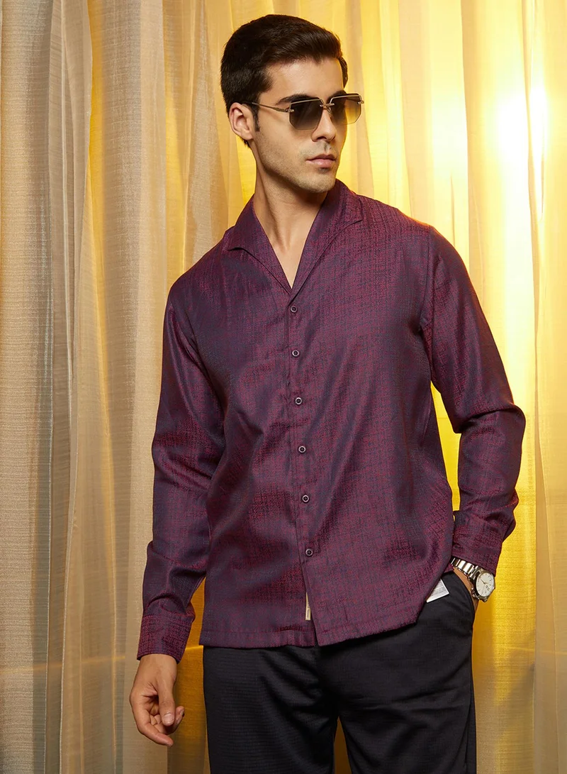 Campus Sutra Campus Sutra Men's Violet Purple Distortion-Texture Shirt For Casual Wear | Spread Collar | Long Cuffed Sleeves | Button Closure | Shirt Crafted With Comfort Fit For Everyday Wear