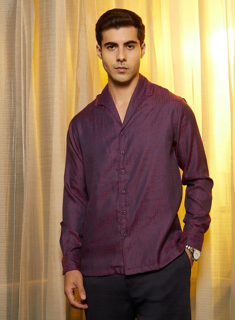 Campus Sutra Campus Sutra Men's Violet Purple Distortion-Texture Shirt For Casual Wear | Spread Collar | Long Cuffed Sleeves | Button Closure | Shirt Crafted With Comfort Fit For Everyday Wear
