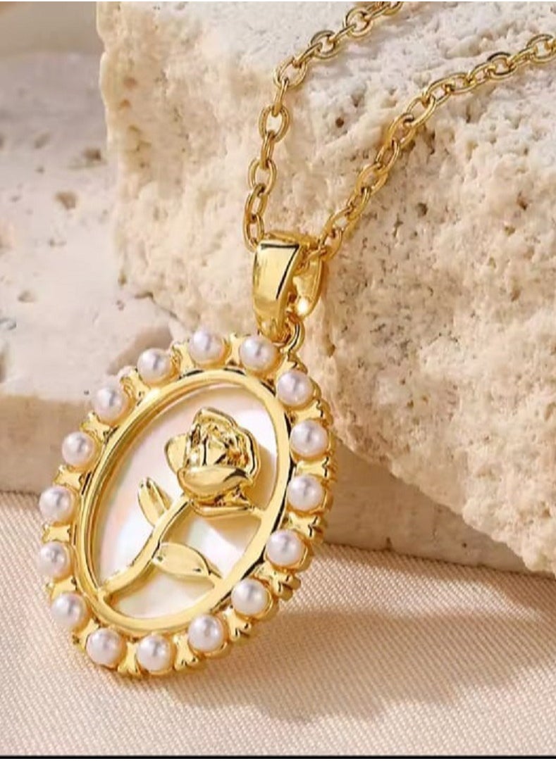 Ward Women's Necklace in Rose Shape, Adorned with White Crystals, Made of Stainless Steel  - Image 2