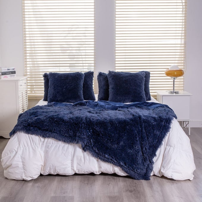 TWIN SIZE FAUX FUR THROW BLANKETNAVY BLUE60 X 80WHITHOUT PILLOWSWINTER LIGHTWEIGHT PLUSH FUZZY SOFT COZY MICROFIBER COMFY BED BLANKET FOR WOMEN KIDS GIRLS COUCH SOFA WASHABLE