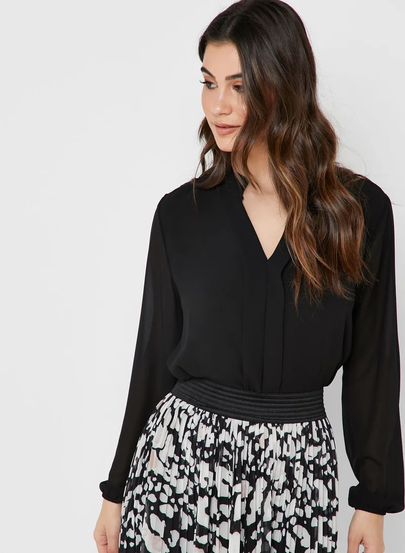 ELLA Placket Top