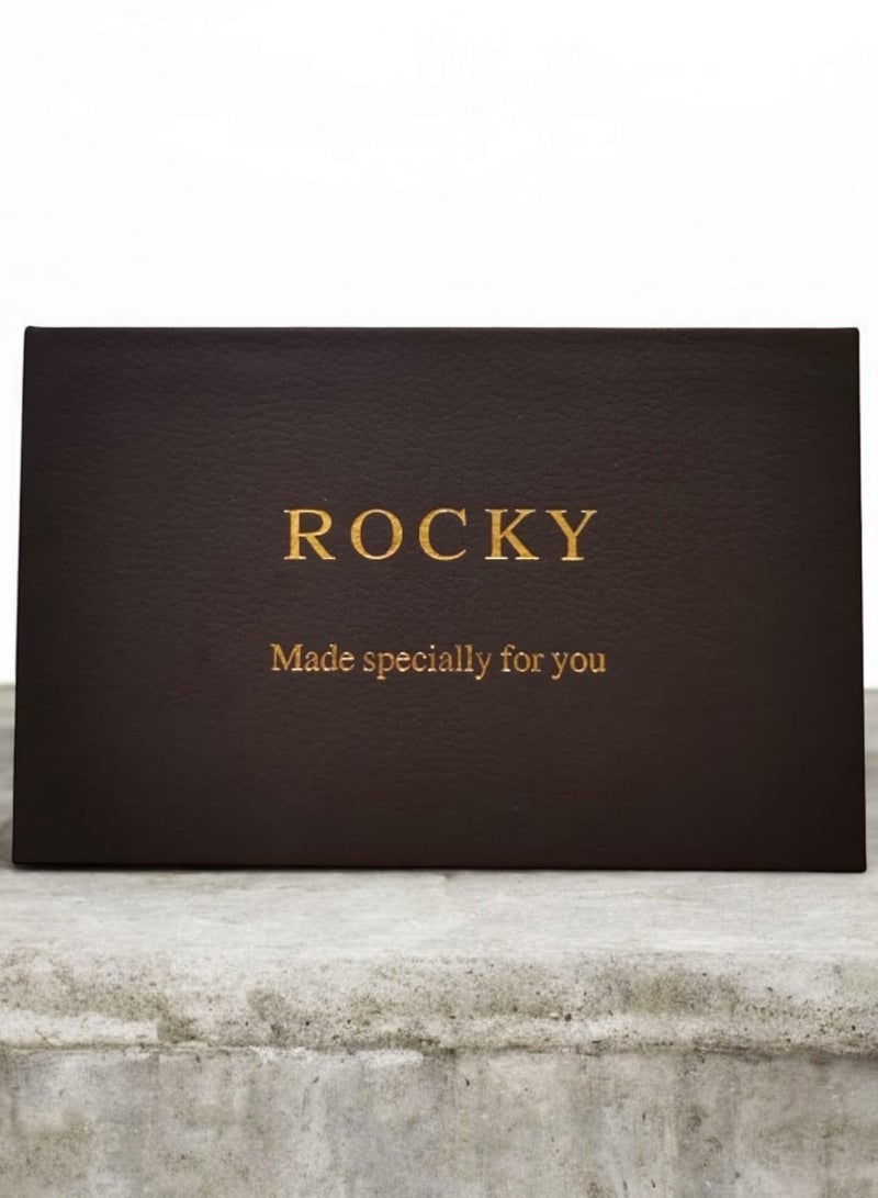 روكي طقم نسائي ذهبي ماركة روكي يتكون من ساعة ومجموعة من الاساور من الستانلس ستيل - Image 3