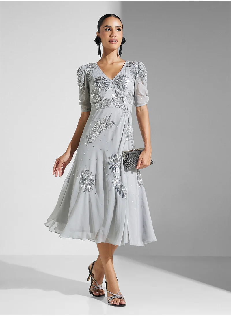 Amelia Rose Embellished V-Neck Mesh Detailed Dress