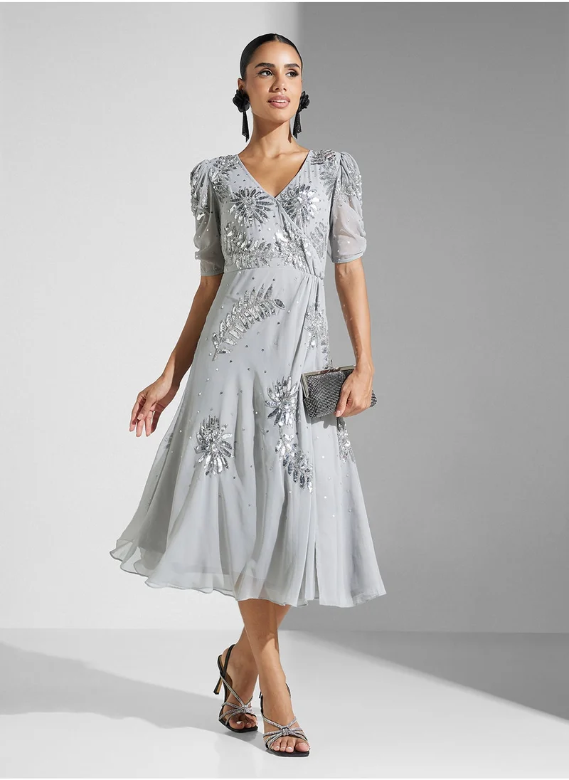 اميليا روز Embellished Chiffon Dress