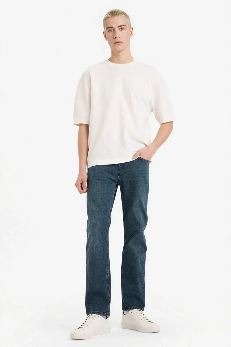 ديفاكتو Sergio Regular Fit Normal Waist Straight Leg Jeans