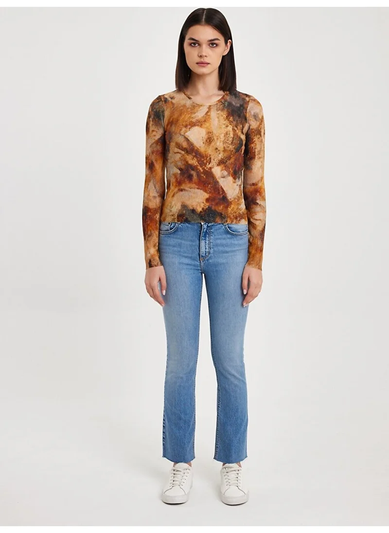 إل تي بي Women's Sweatshirt