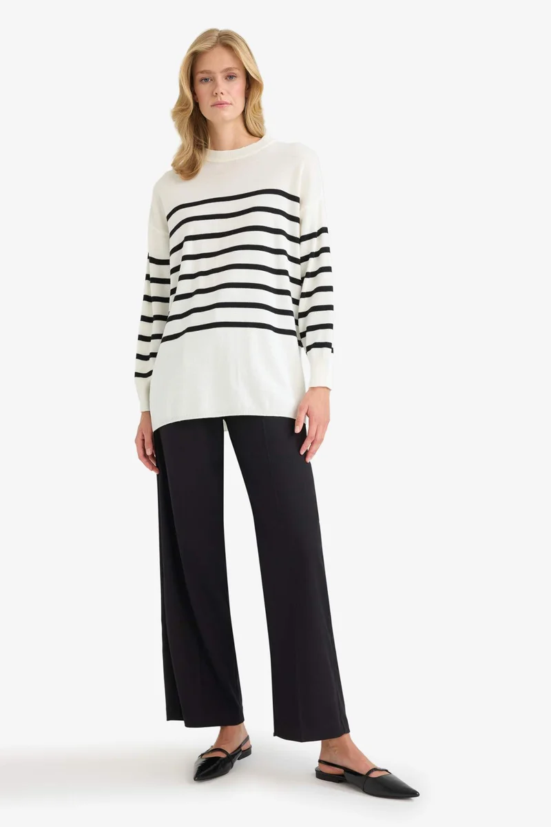 ديفاكتو Relax Fit Crew Neck Striped Knit Tunic