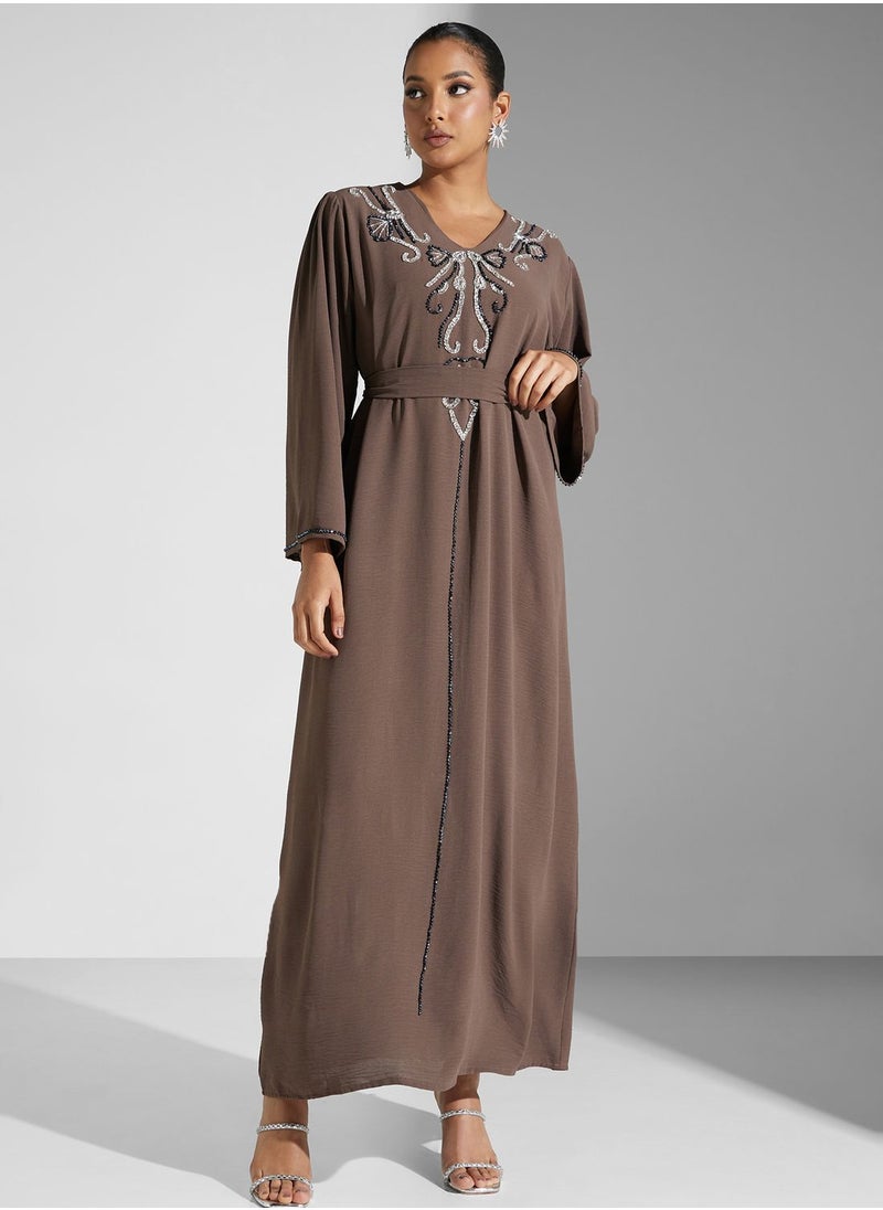 Embellished Belted Jalabiya - pzsku/Z4471B235AC4CE6DFBC42Z/45/_/1711326133/e2575974-e0f4-4704-b2dc-b2c840d6b469