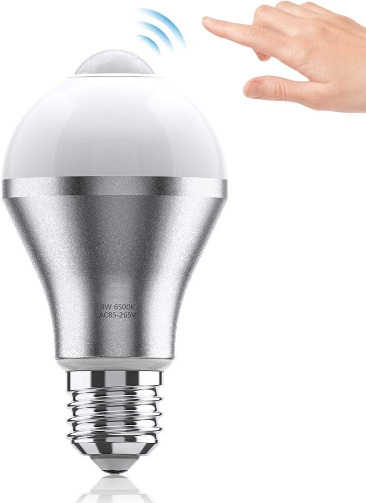 كلاراكو مصابيح إضاءة Klarako مزودة بحساس حركة، مصباح LED أمني يعمل بالحركة بقوة 9 وات للاستخدام الداخلي/الخارجي للباب الأمامي للمرآب والشرفة والسلالم والممر E27 (أبيض بارد) - Image 1