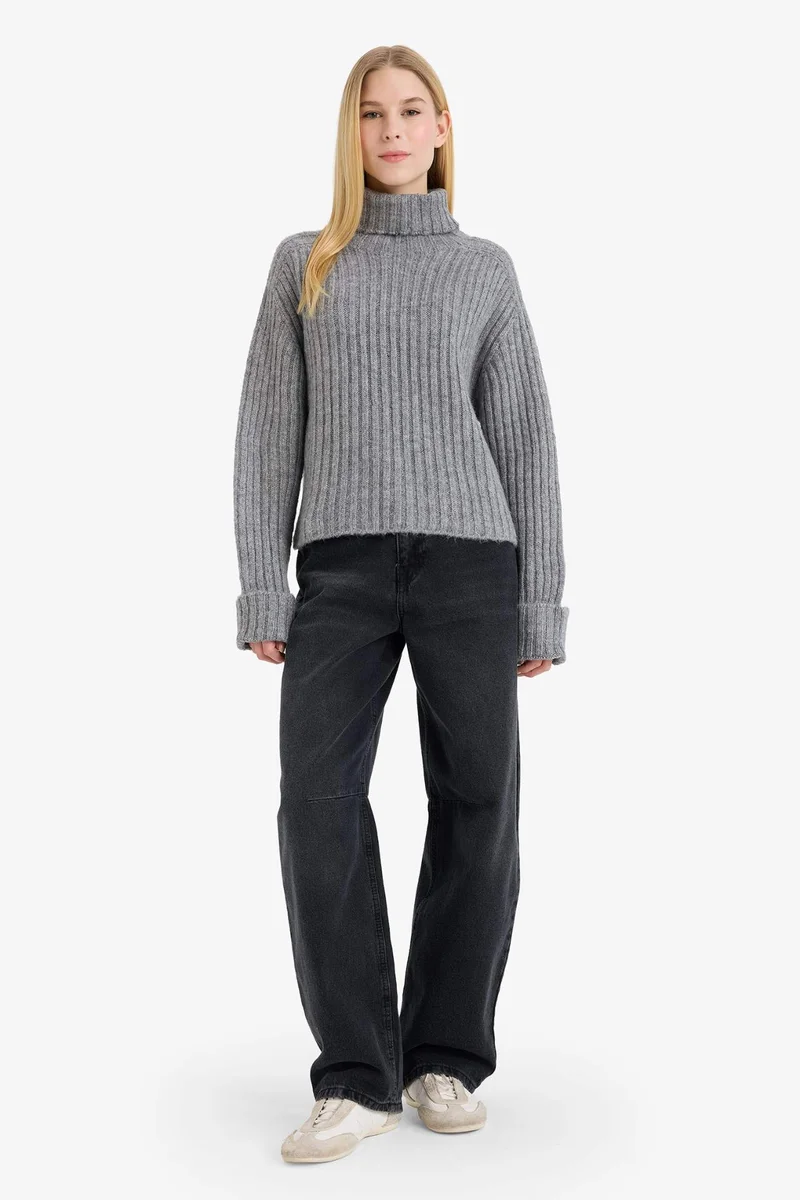 ديفاكتو Oversize Turtleneck Pullover
