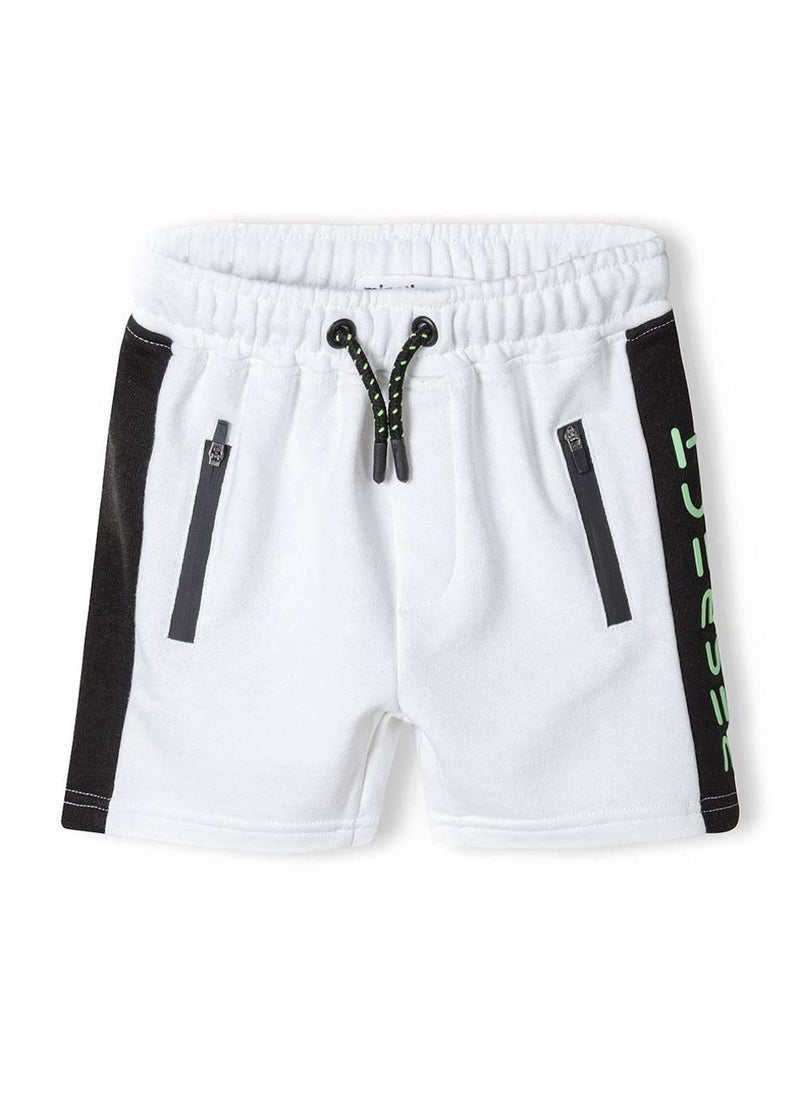 مينوتي شورت رياضي أولادي من الجيرسيه بخطوط جانبية - Image 2