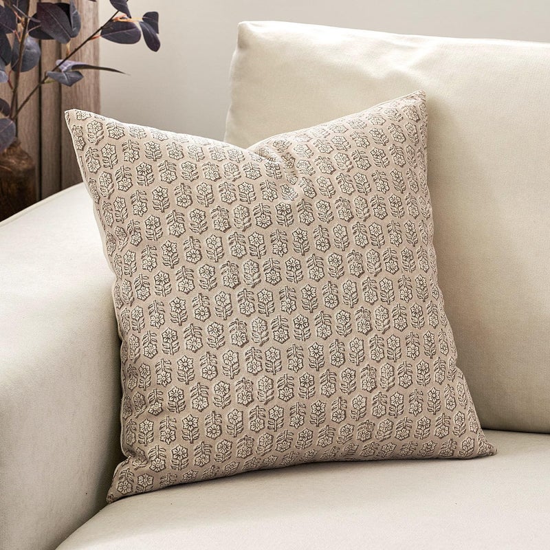 DOMVITUS Floral Pillow Covers 18x18 Pillow Cover Couch Pillows for Living Room Decorative Farmhouse Accent Print Throw Pillow Covers 1PC Cloud Cream