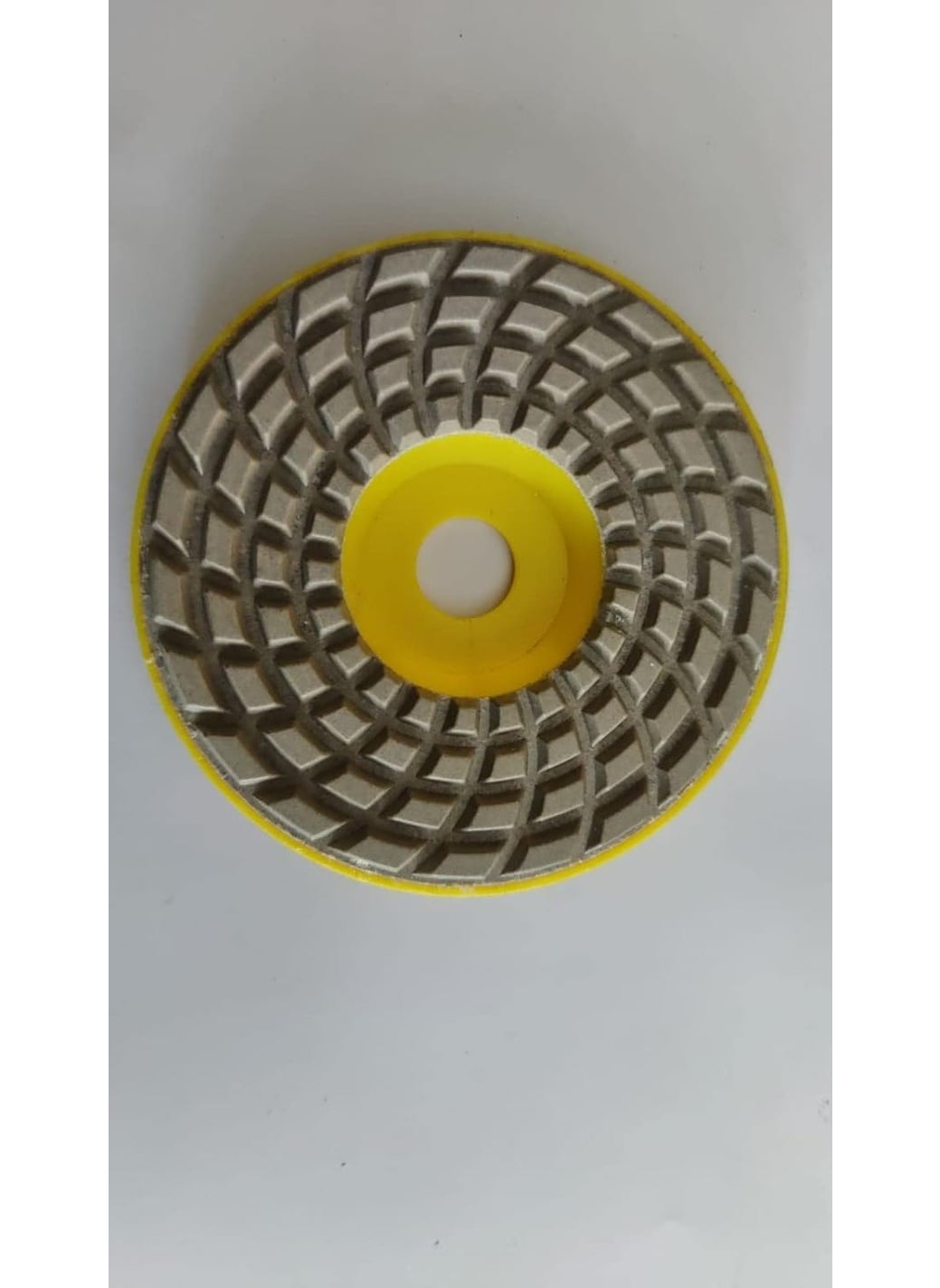 SARRAH Diamond Polishing 4 GC Pads Suitable in Angle Grinder Grit No 400 No 3 10 Pcs Color May Be Vary  - Image 3