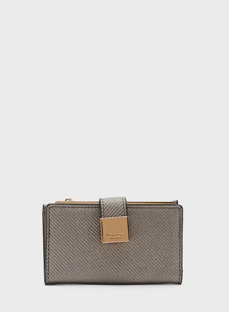 ديون لندن محفظة بتصميم لامع