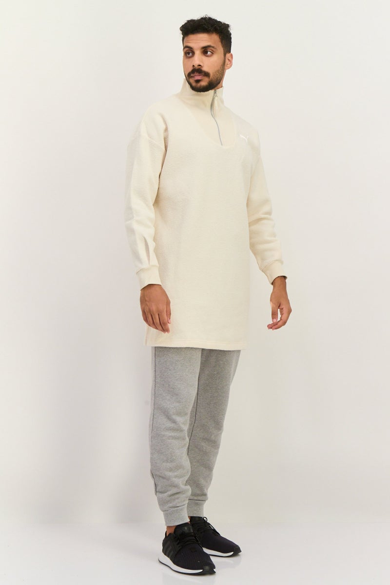 PUMA سويت شيرت خارجي بأكمام طويلة للرجال بتصميم مريح، بيج - Image 2