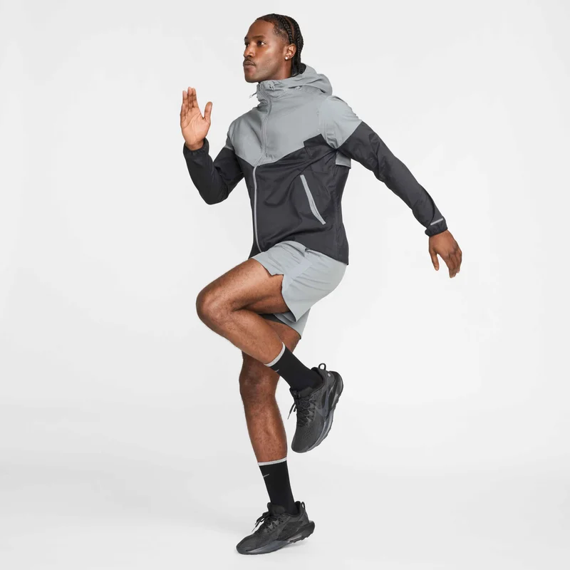 Nike Grey Men's Impossibly Light Windrunner Running Jacket for Men | Best Price UAE