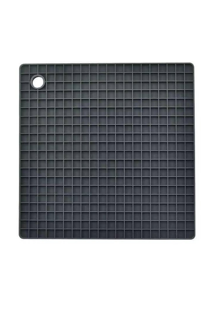 Heat Resistant Silicone Pad - 2 Pieces (Round + Square)  - Image 5