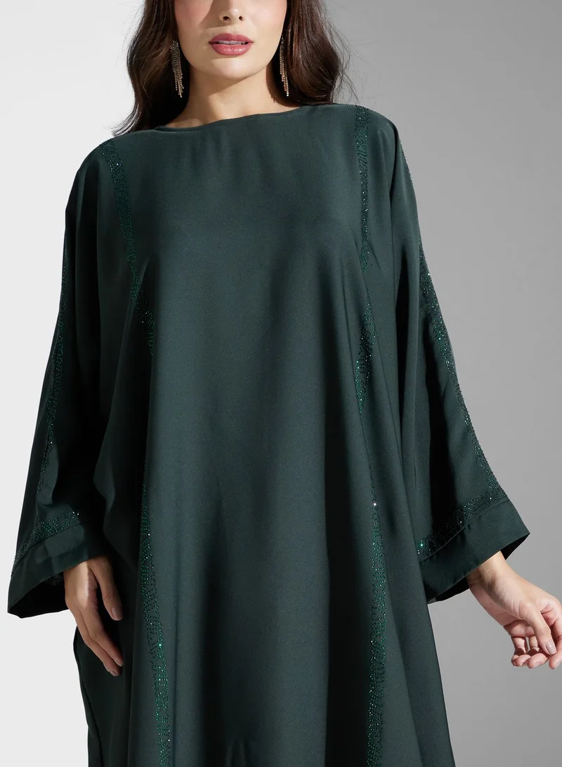 Khizana Embroidery Detail Abaya With Sheila