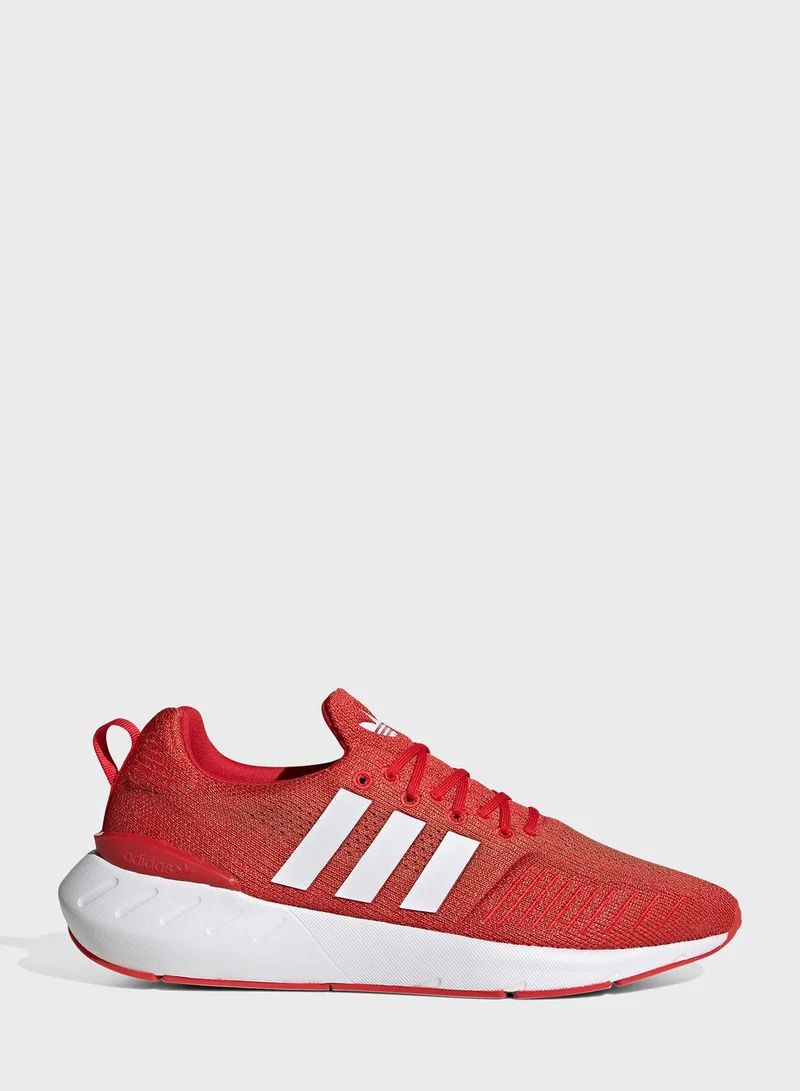 adidas Originals Swift Run 22 Sneakers