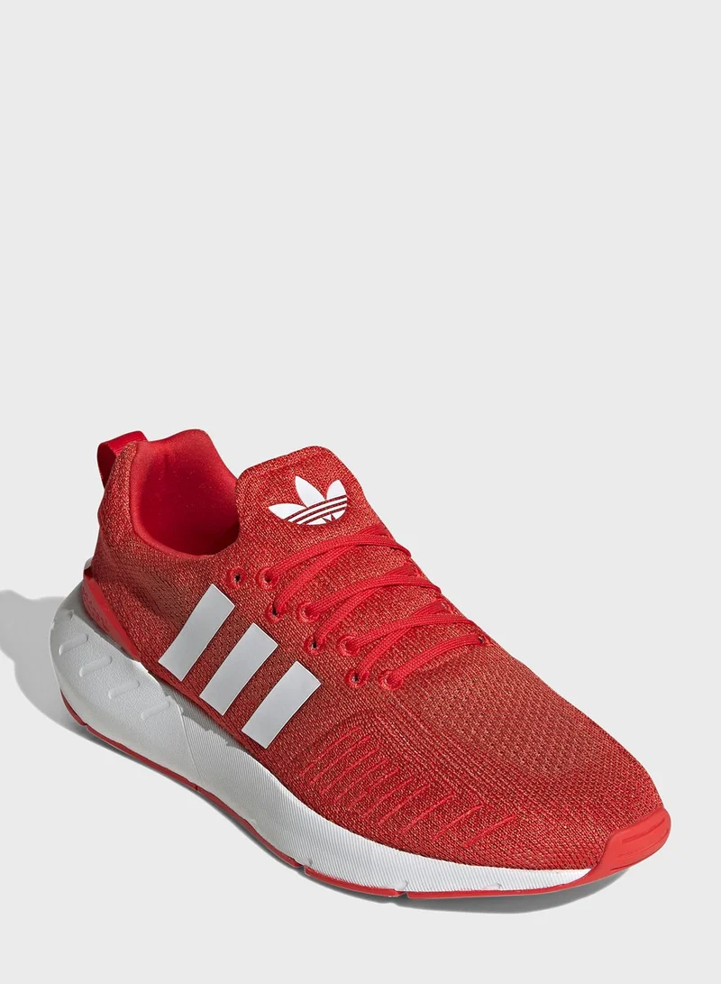 adidas Originals Swift Run 22 Sneakers