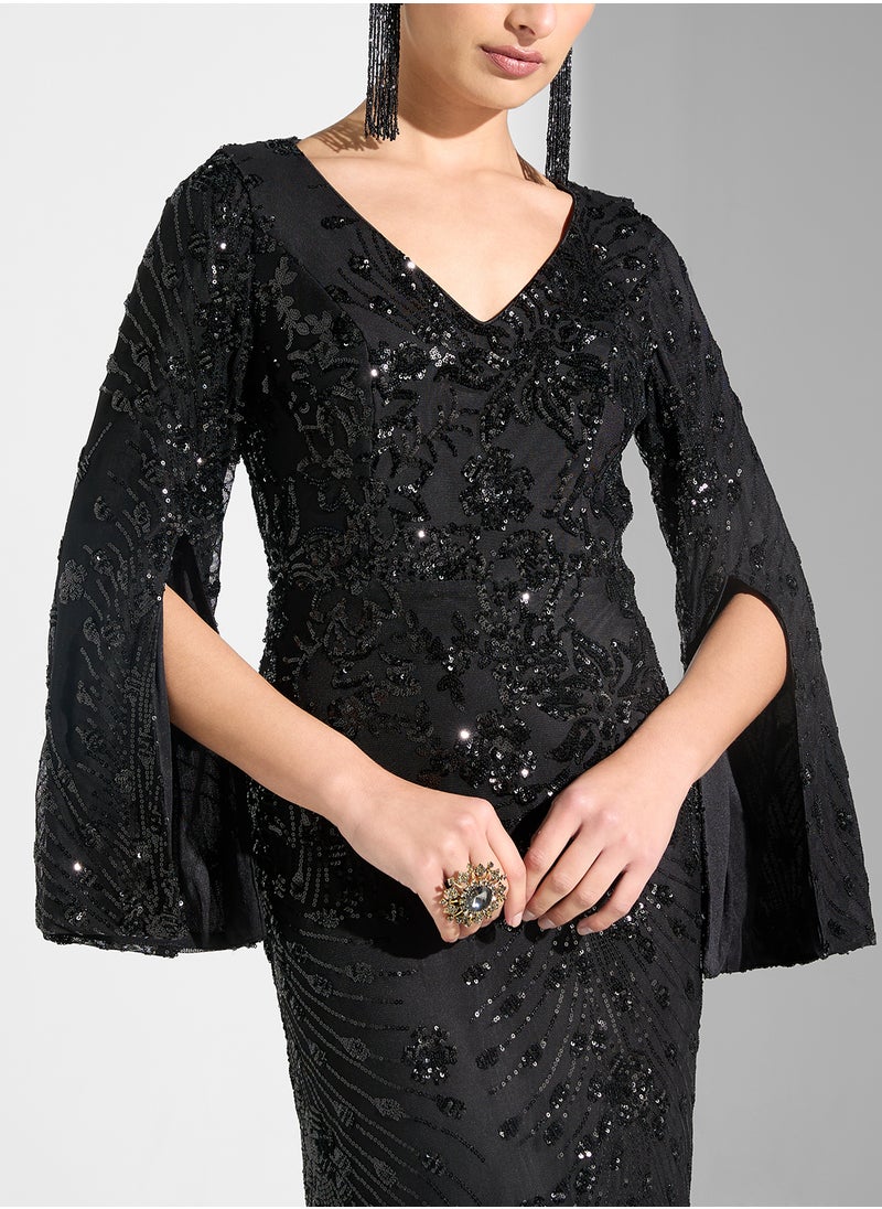 Little Mistress Embelished Long Sleeve V-Neck Fishtail  Dress  - Image 3