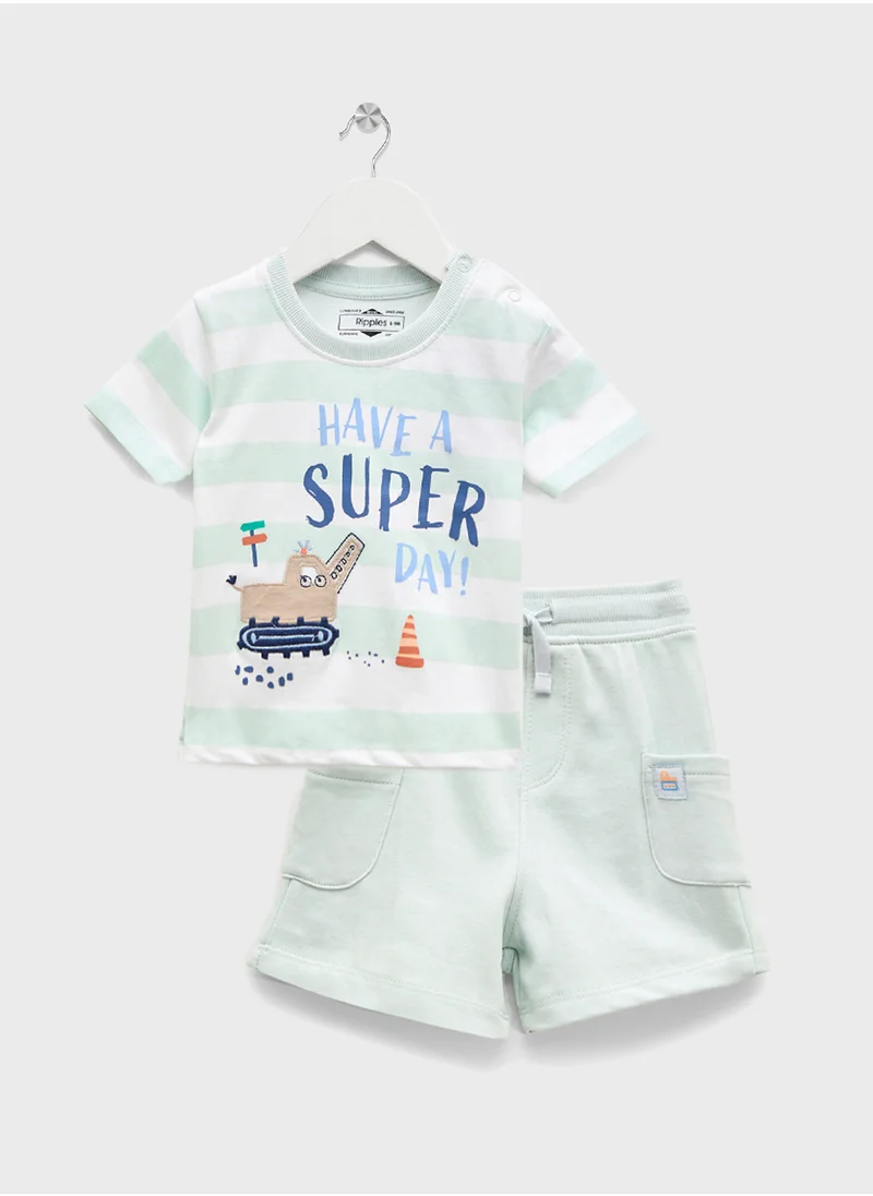 Ripples Round Neck T-shirt & Shorts Sets