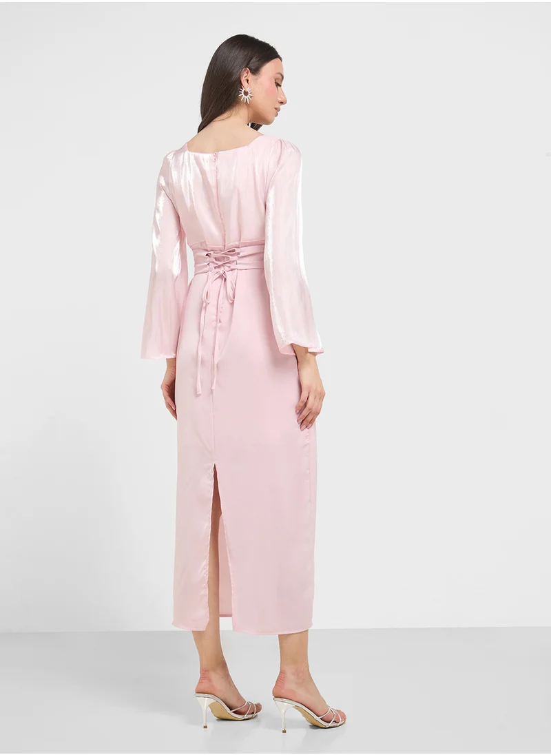 ايلا Ruched Shift Dress With Slit Sleeves