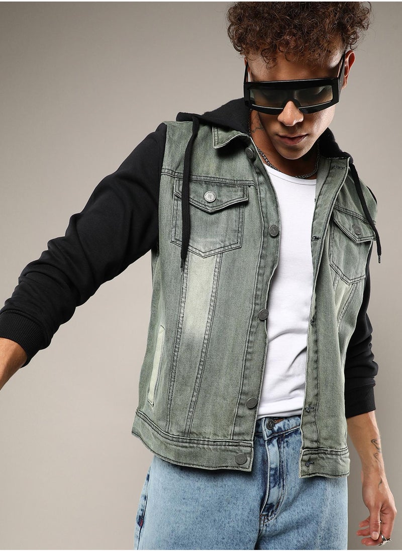 كامبوس سوترا Men's Grey & Black Light-Wash Denim Jacket With Sweatshirt Sleeve  - Image 1