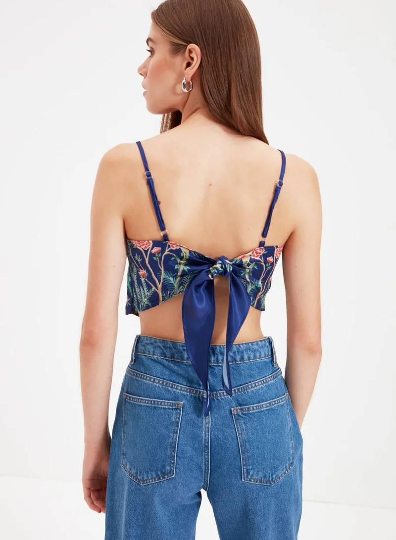 trendyol Open Back Knitted Top