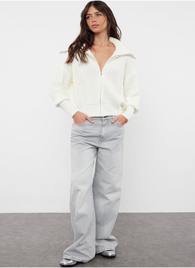 trendyol Ecru Turn-down Collar Zippered Knitted Cardigan TWOAW24HI00072  - Image 2
