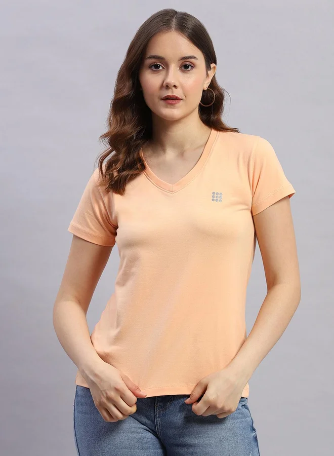 روك إت Women Peach Solid V Neck Short Sleeve Top