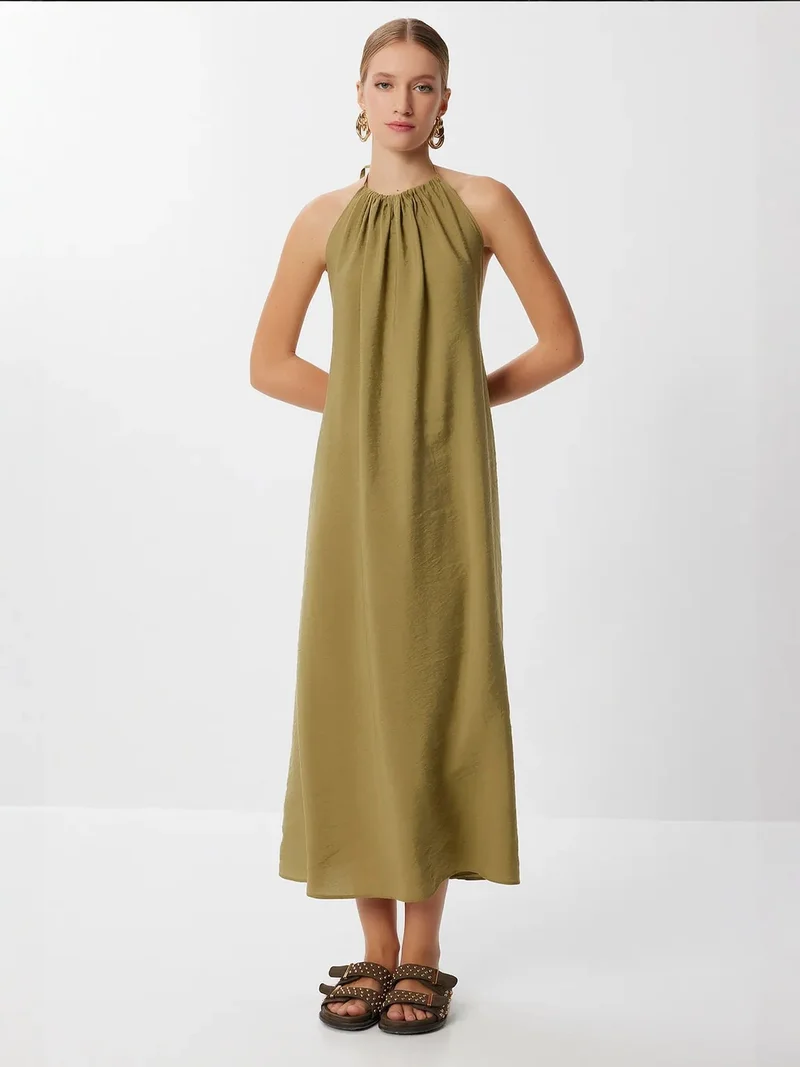 السعادة في إسطنبول ISTANBUL Halter Neck Drape Midi Dress