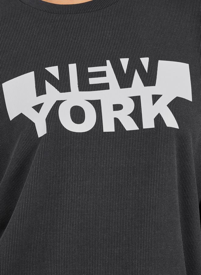 Styli New York Slogan Print Dropped Shoulders Oversized T-Shirt - Image 4