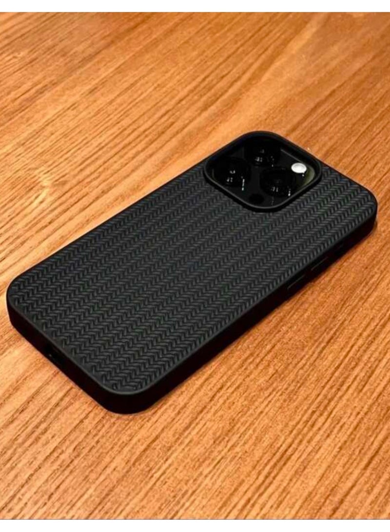 جريت تشويس غطاء حماية جراب آيفون 15 برو بتصميم رائع وأنيق مقاوم للإنزلاق - Image 4