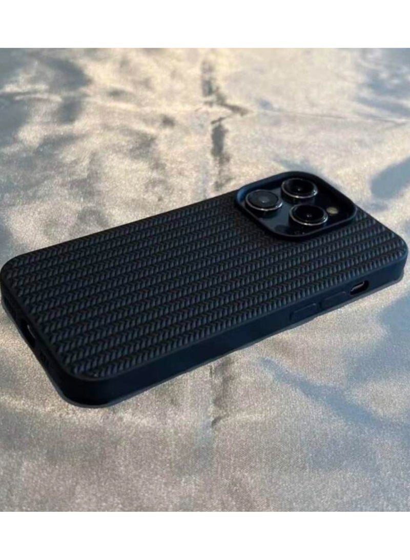 جريت تشويس غطاء حماية جراب آيفون 15 برو بتصميم رائع وأنيق مقاوم للإنزلاق - Image 2