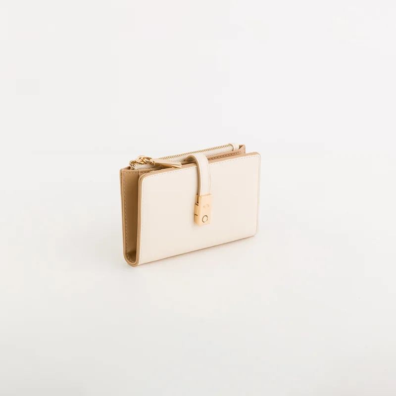 CARPISA Women's Leather Wallet Petunia Wallet Butter