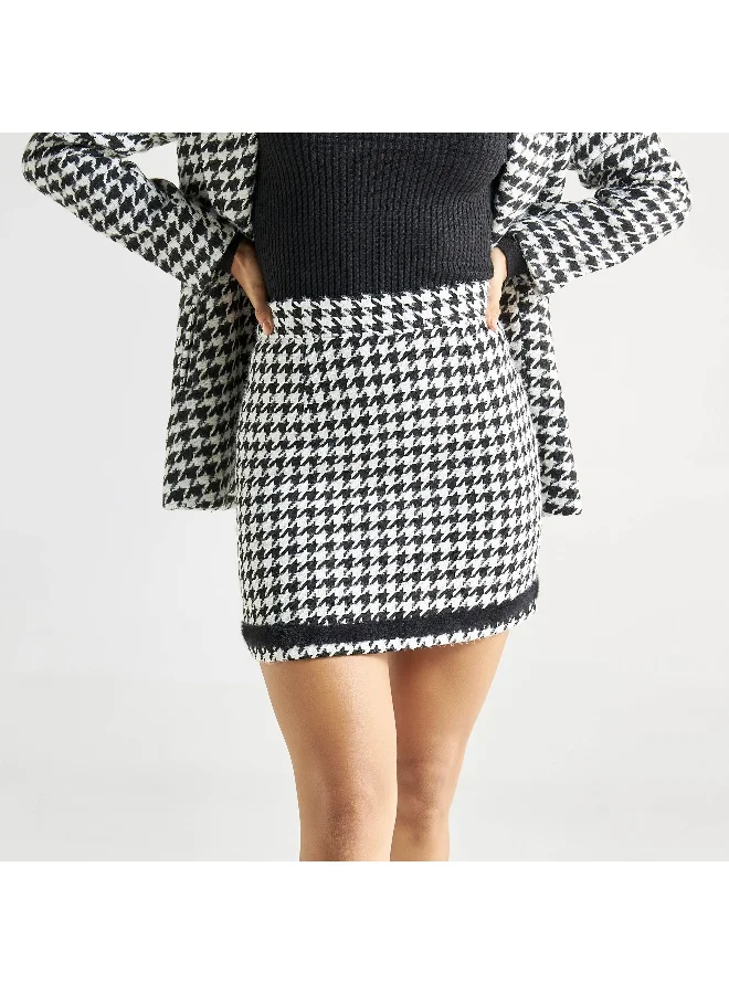 Splash FAV Houndstooth Textured Skirt