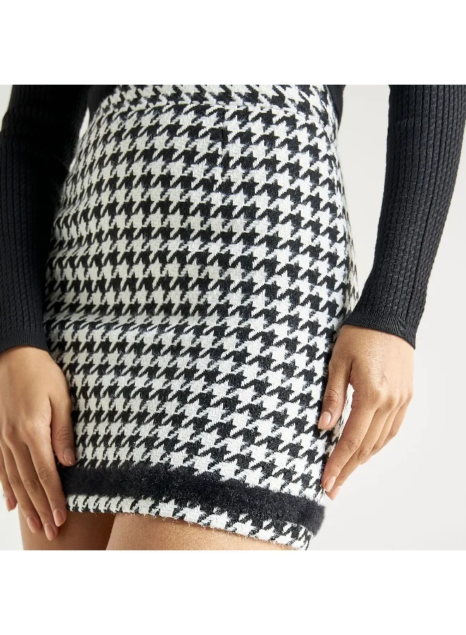 Splash FAV Houndstooth Textured Skirt