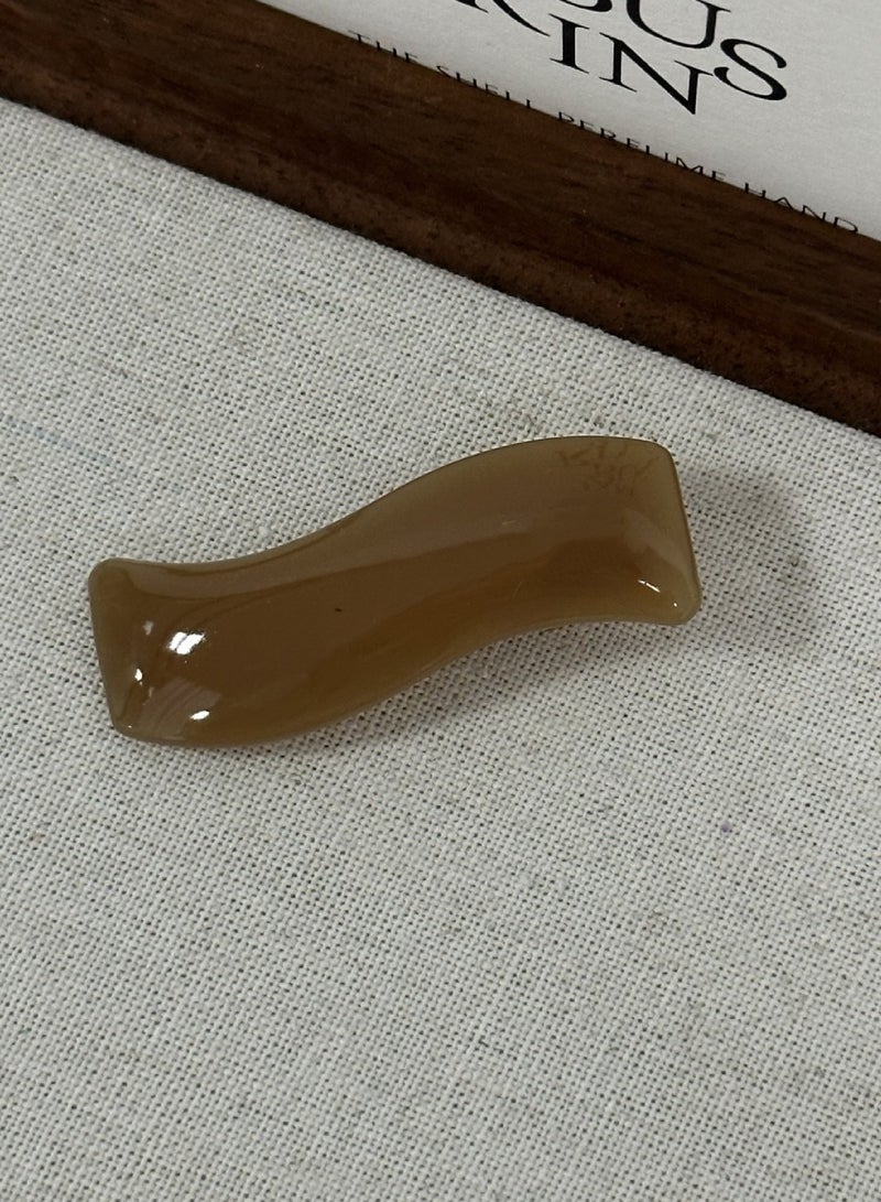 Mark Fairwhale Minimally Designed Side Fringe Clip 