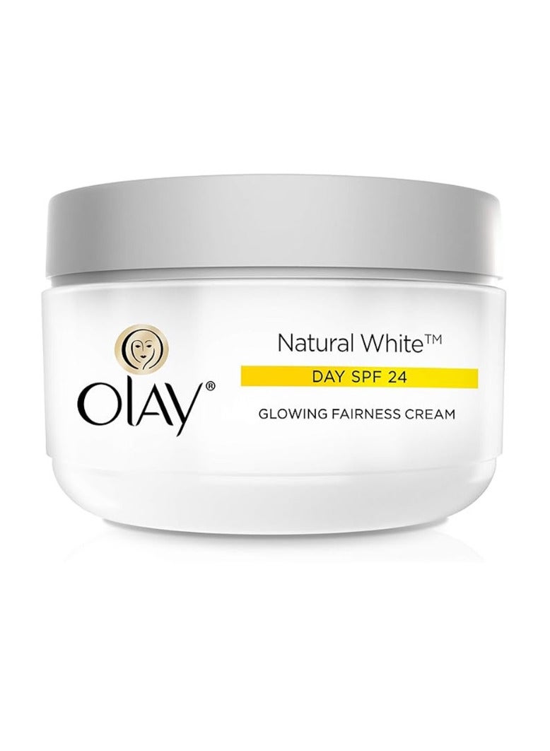 Olay Natural White Olay Beauty Set of 3 - Image 4