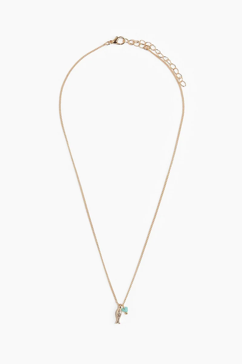 اتش اند ام قلادة مزيّنة بحلية