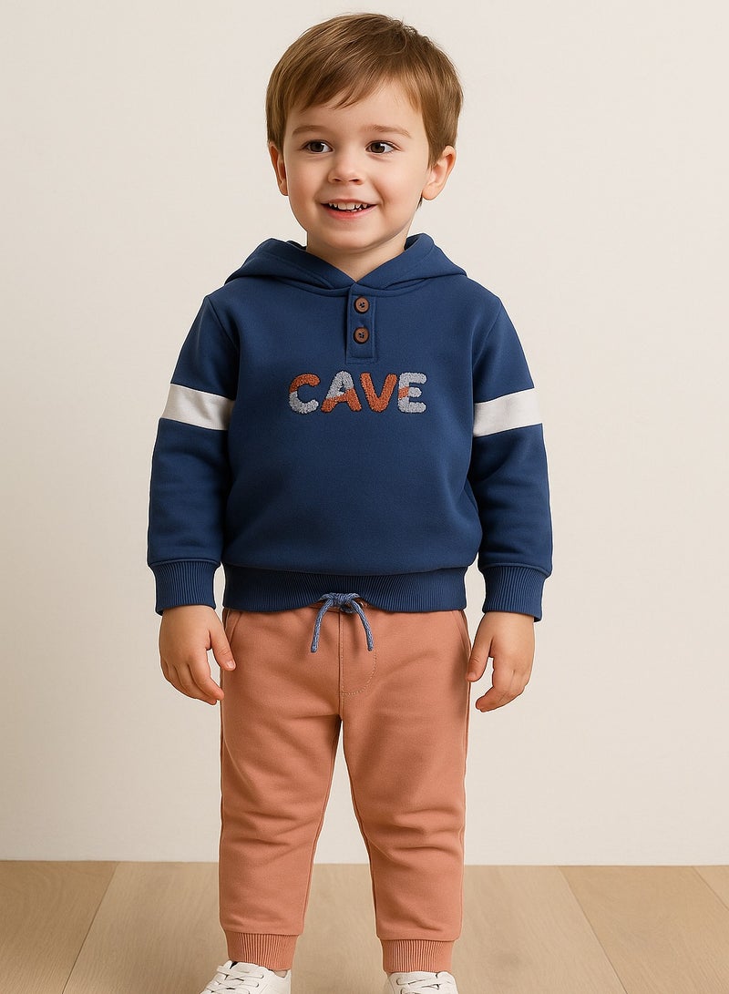 Dirkje Boys “M.A.N. Cave” Fleece Hoodie & Joggers Set – Navy & Coral - Image 1