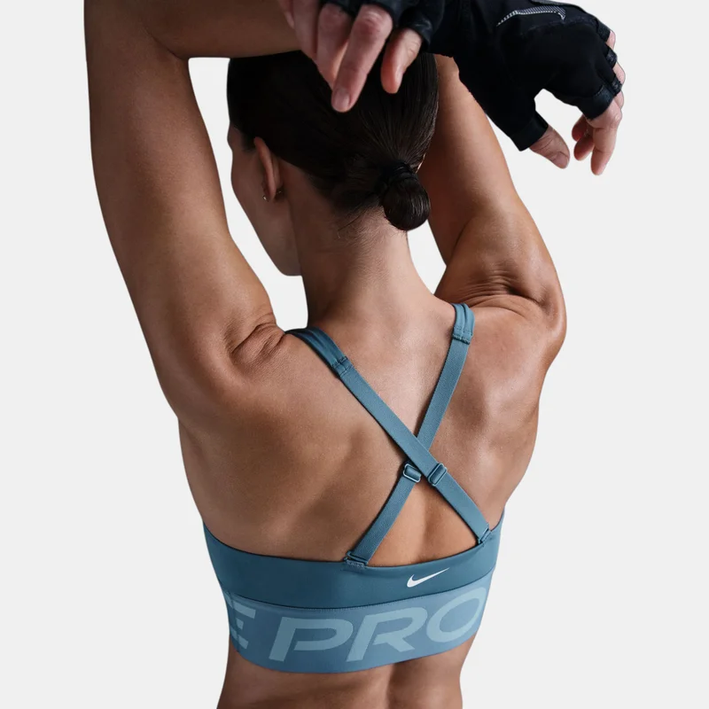 Nike Women's Pro Indy Plunge Medium-Support Sports Bra
