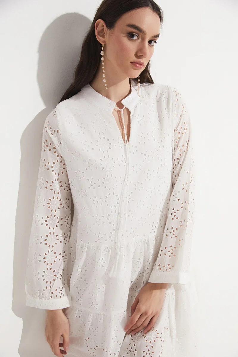 جون Lace Dress