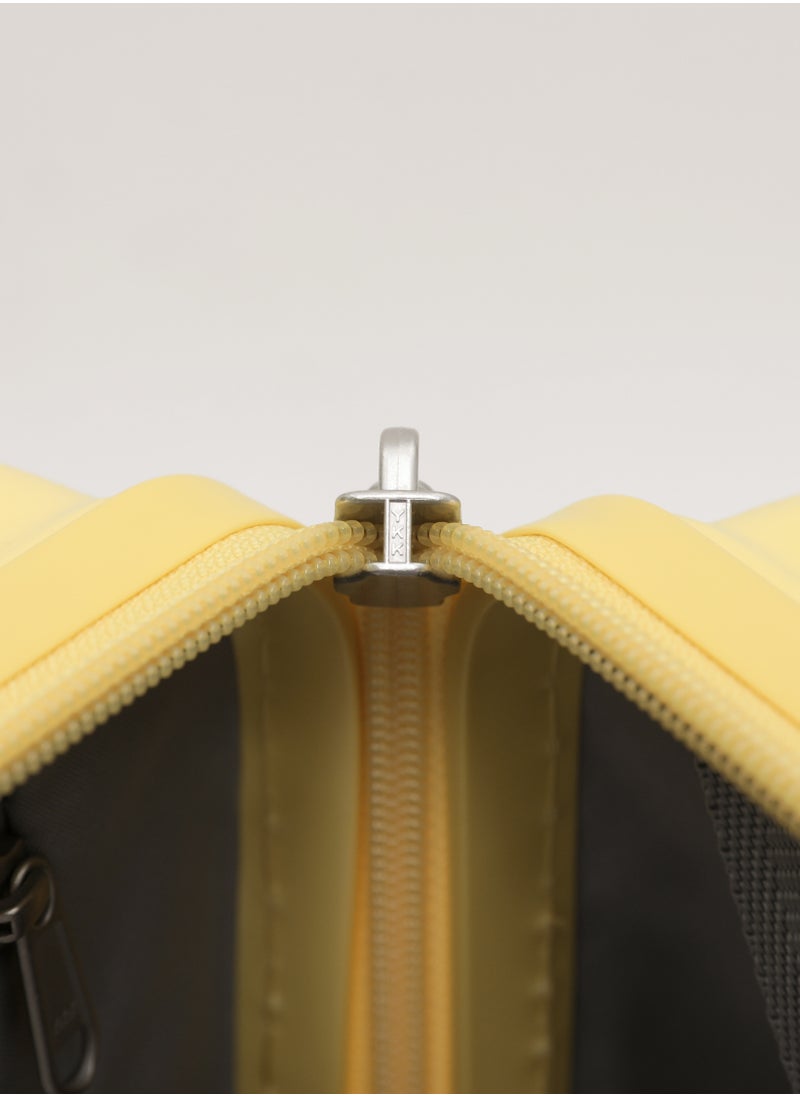LIGHTGO - LIGHTGO 7624 yellow color 28" Suitcase large size luggage check in luggage with TSA Lock travel case YKK zipper with power bank pocket 100% PC light weight luggage - Image 1