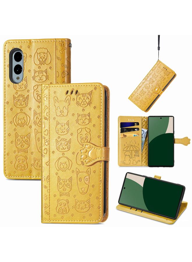 اس-توب جراب لهاتف Fujitsu Arrows We2 / F-52E مصنوع من الجلد المنقوش بنقشة قطة وكلب - Image 1