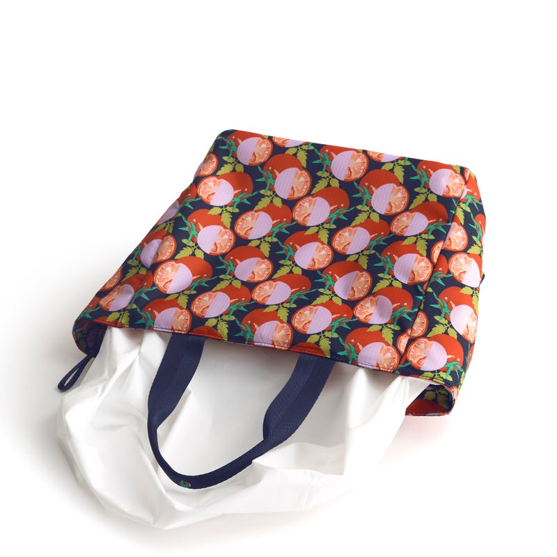 Vera Bradley Women's Ripstop Lunch Tote, Sliced Tomatoes, One Size - Image 3