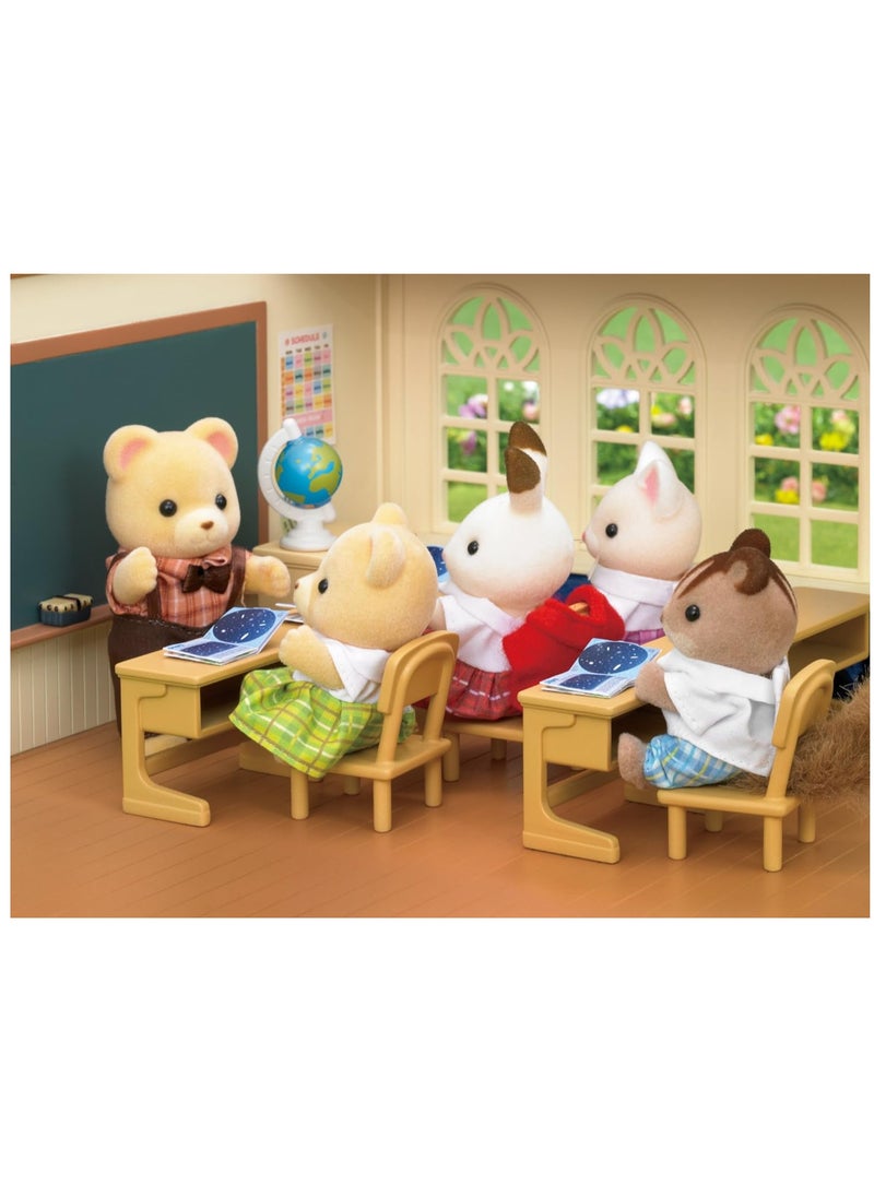 Sylvanian Families - Sylvanian Families Country Tree School Gift Set 5105 - Image 1